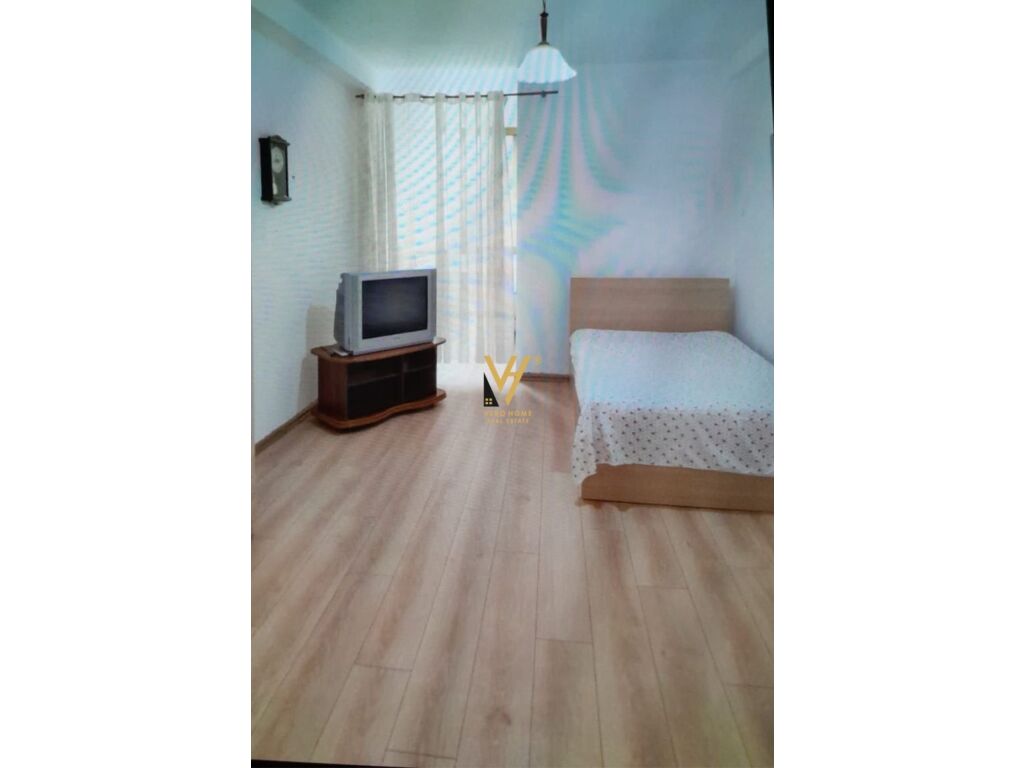 Jepet Apartament 1+1 me qera ne Vasil Shanto 55 m2 3