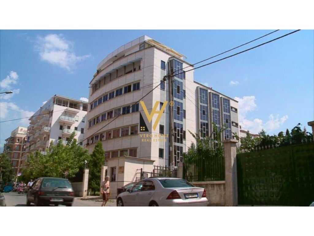 Jepet bodrum me qera te Rruga Mine Peza 400 m2
