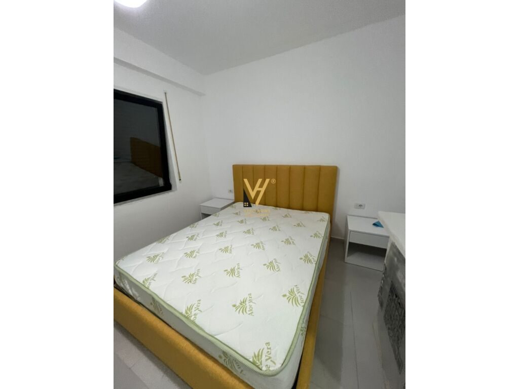 Jepet Apartament 2+1+2+post parkimi me qera te Kodra e Diellit 110 m2