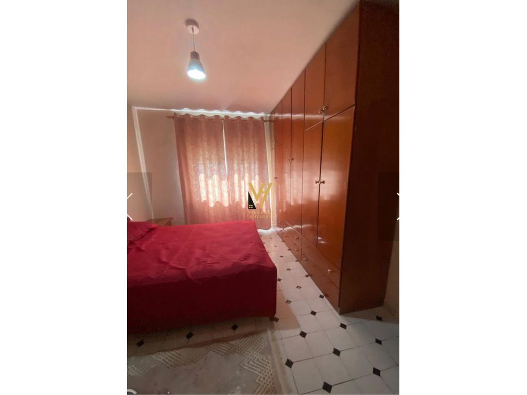 JEPET APARTAMENT 2+1 ME QERA TE RRUGA ALI VISHA 68.000 LEKE 3