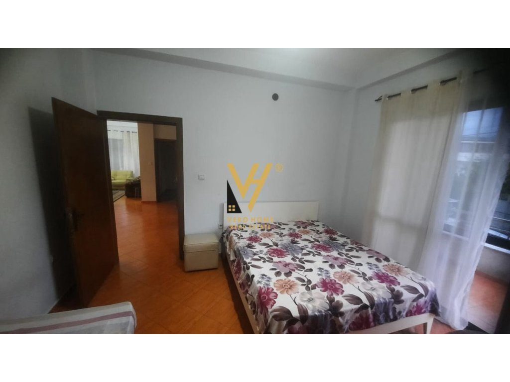 JEPET APARTAMENT 3+1+3BLK ME QIRA TE QYTET STUDENTI 45.000 LEKE 3