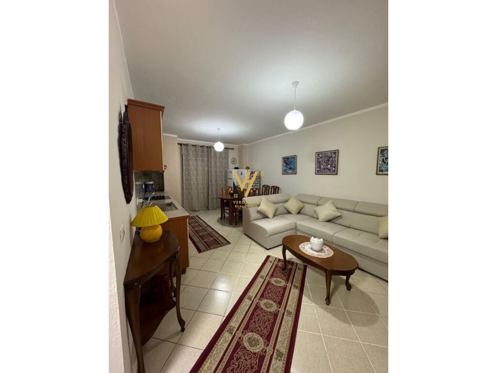 Jepet Apartament 2+1+ballkon me qera te Kristal Center 93 m2