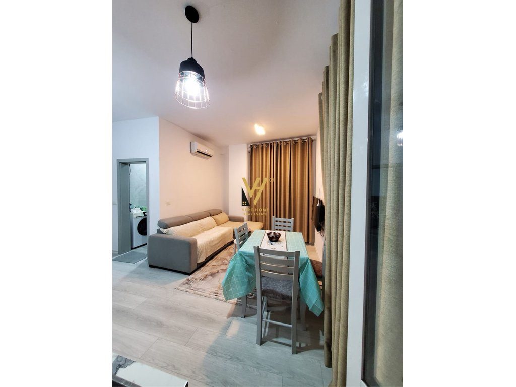 JEPET APARTAMENT 1+1+BLK ME QIRA TE KOMUNA PARISIT 70.000 LEKE