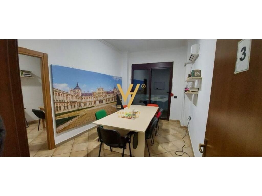 Jepet Zyre me qera te Kompleksi Panorama 115 m2 3