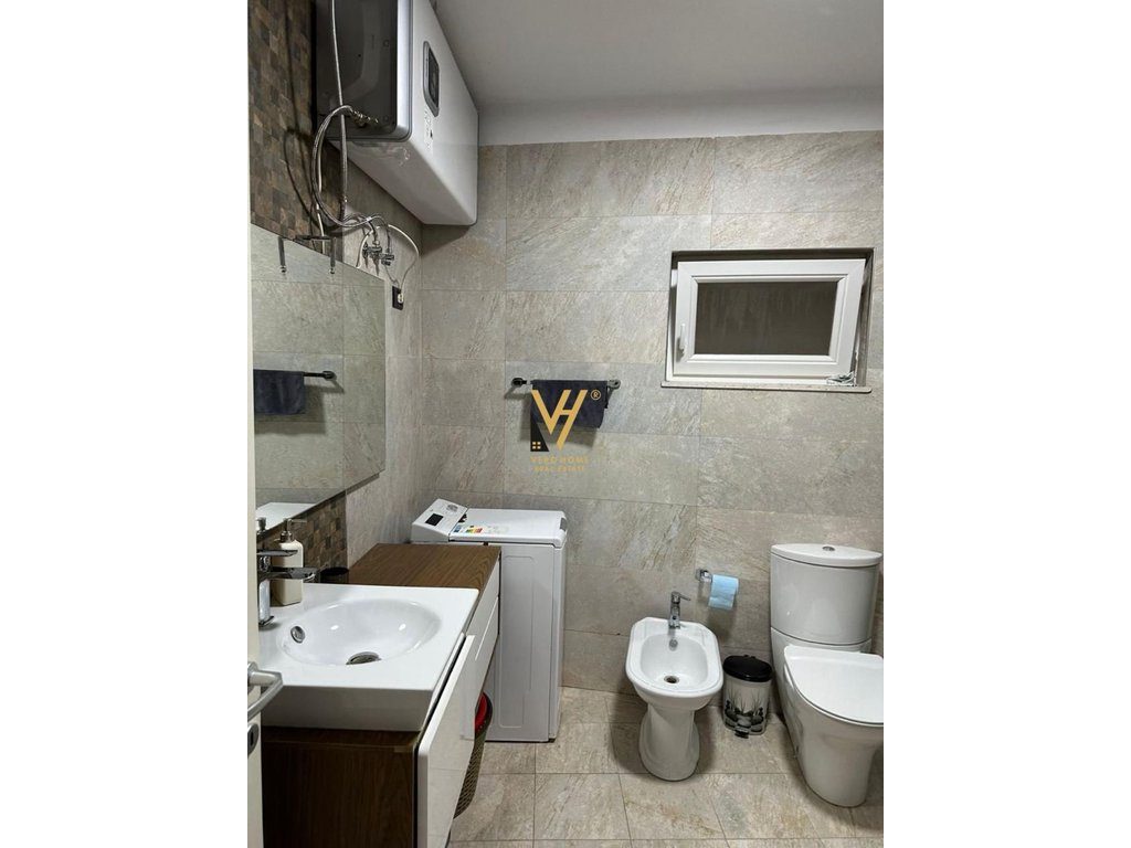 JEPET APARTAMENT 1+1+BLK ME QERA TE LIQENI I THATE 600 EURO 4