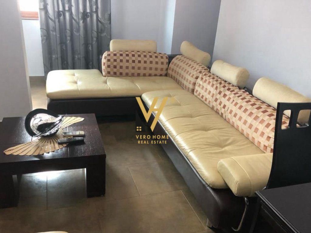 JEPET APARTAMENT 2+1+BLK ME QERA TE MEDRESEJA 650 EURO