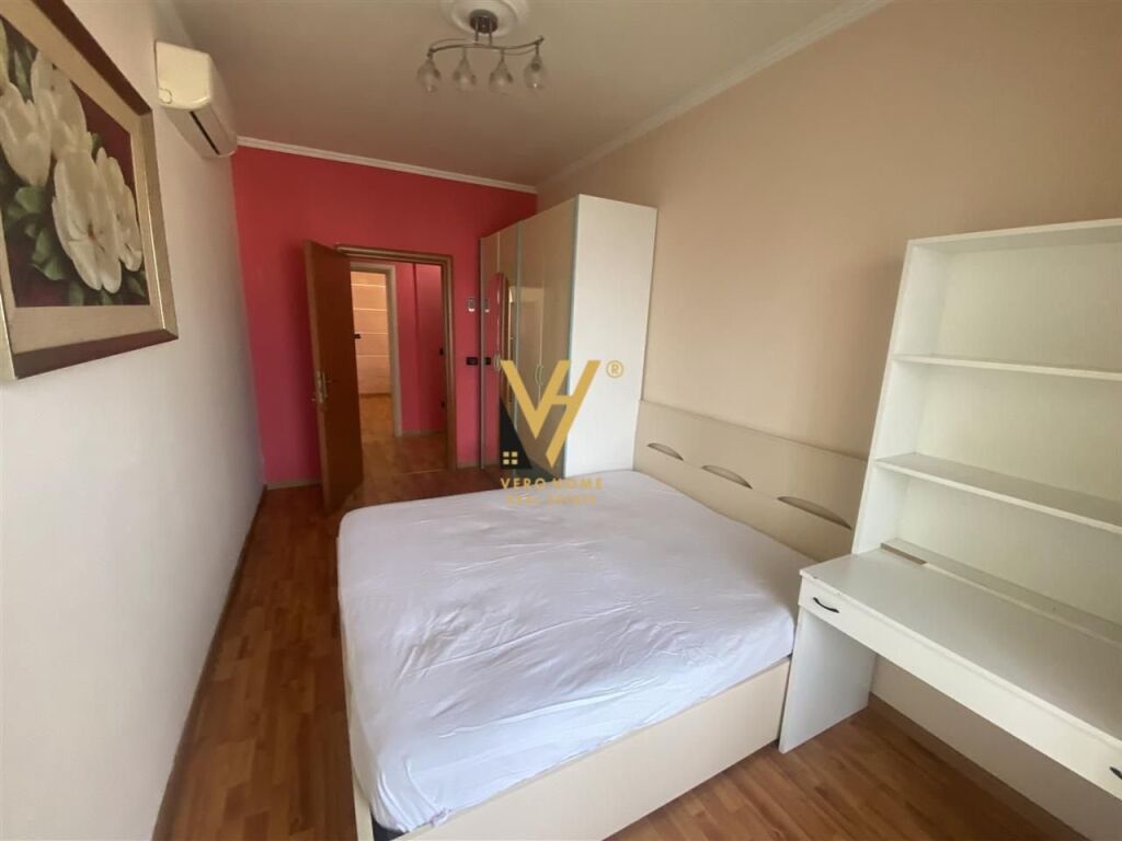 Jepet Apartament 3+1+2 me qera tek Brryli 175 m2 4