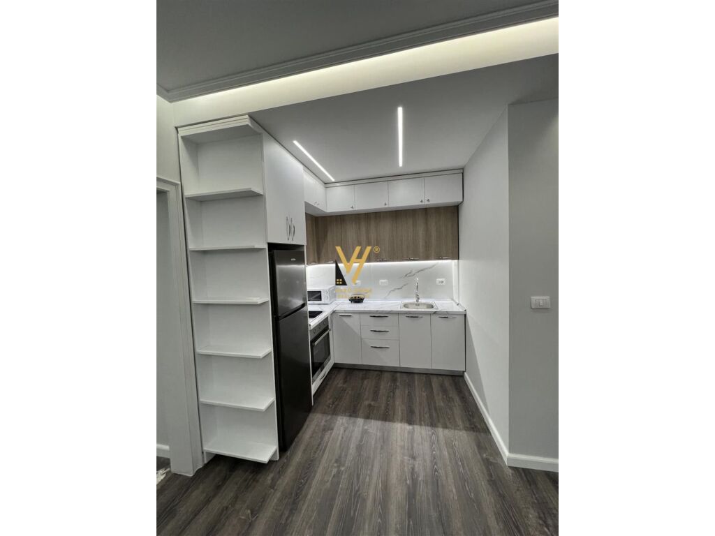 Jepet Apartament 2+1+ballkon me qera te Ish Fusha e Aviacionit 100 m2 2