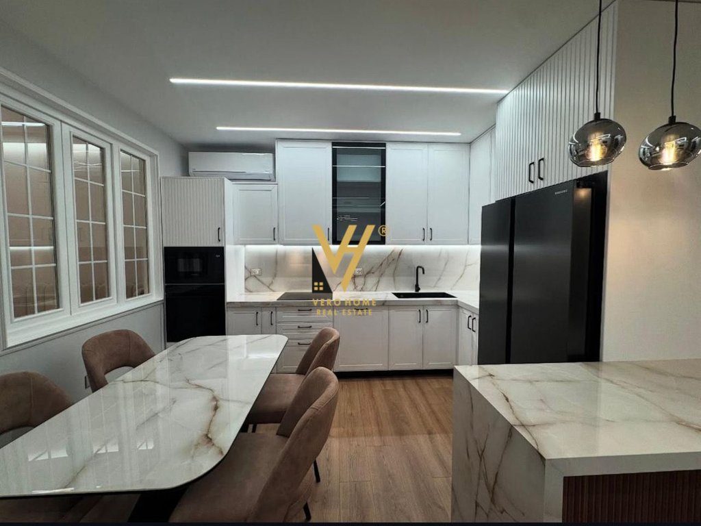 JEPET APARTAMENT 2+1+2 ME QERA TE SELVIA 900 EURO 2