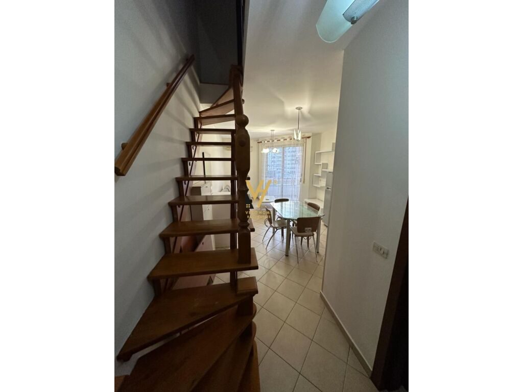 Jepet apartament 2+1+blk me qera te Rruga e Elbasanit , Ambasada Amerikane 97 m2