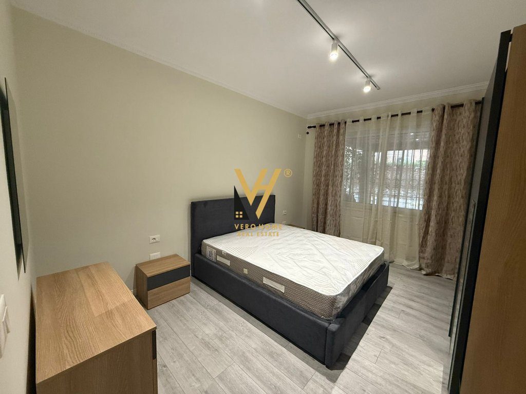 JEPET APARTAMENT 2+1 ME QERA NE BLLOK 850 EURO 3