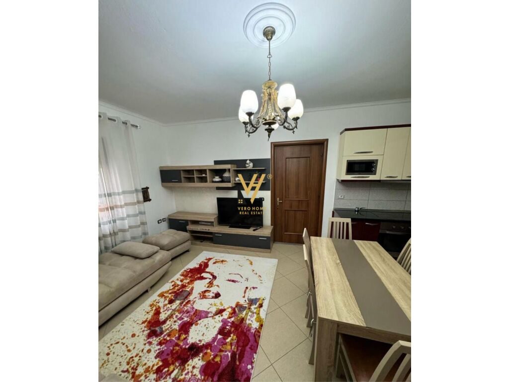 JEPET APARTAMENT 2+1 ME QERA NE DON BOSKO 50.000 LEKE