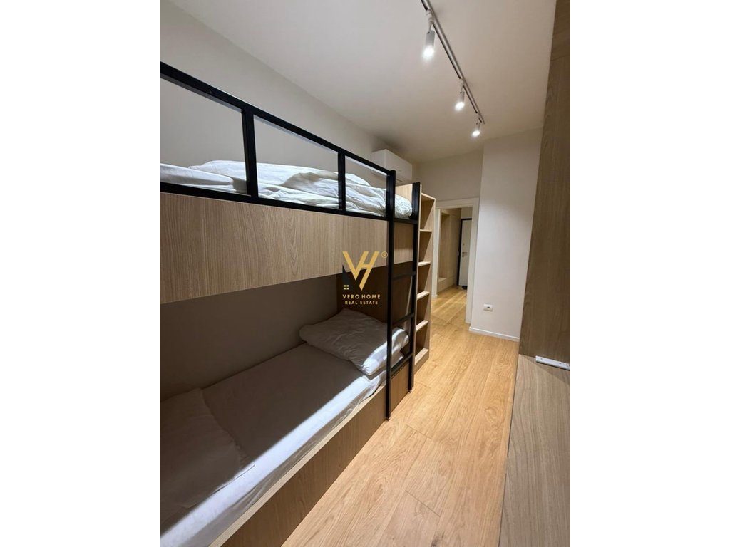 JEPET APARTAMENT 2+1+BLK ME QERA TEK RRUGA E KOSOVARVE 1.300 EURO 4