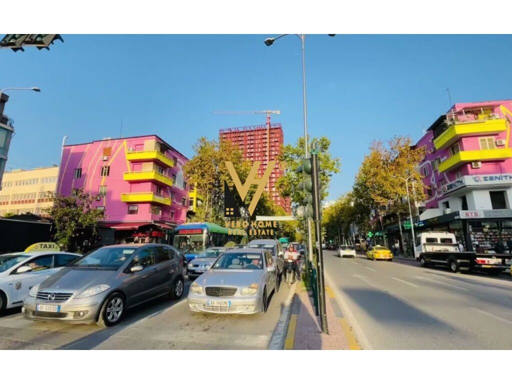 SHITET DYQAN 18 M2 BUZE RRUGES KAVAJES 180.000 EURO