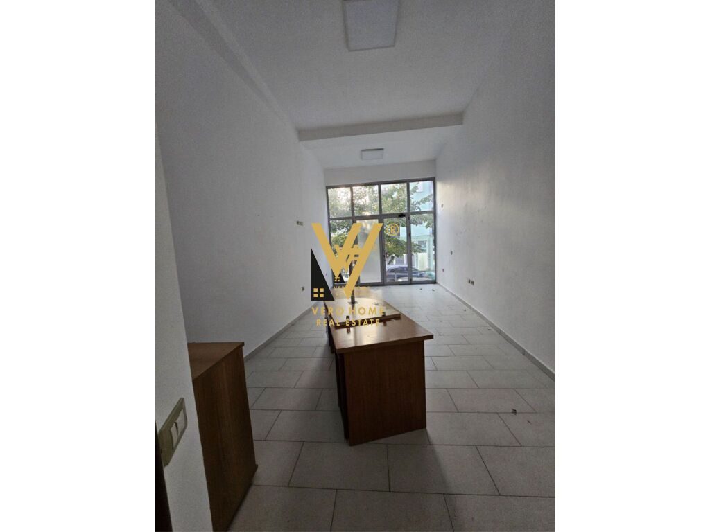 SHITET DYQAN 32 M2 TE RRUGA MINE PEZA 95.000 EURO 4