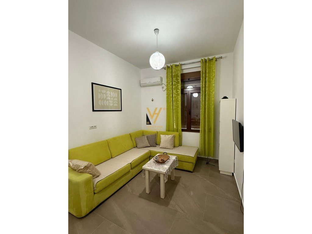 JEPET APARTAMENT 1+1+BLK ME QIRA TE PALLATET AGIMI 600 EURO