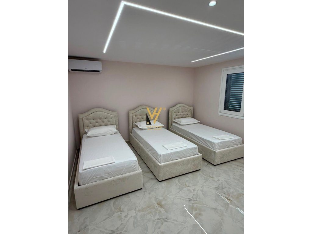 JEPET APARTAMENT 2+1+2 ME QERA TE RRUGA E ELBASANIT 1.000 EURO 4