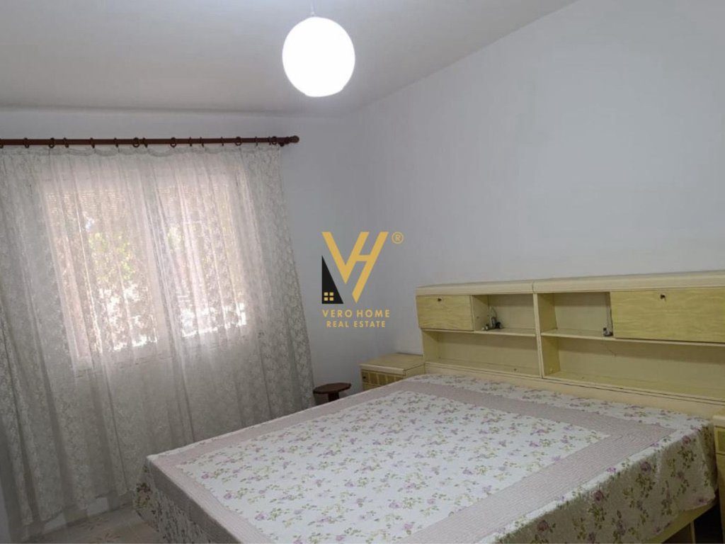 JEPET SHTEPI 2+1 ME QIRA NE KOMBINAT 50.000 LEKE 3