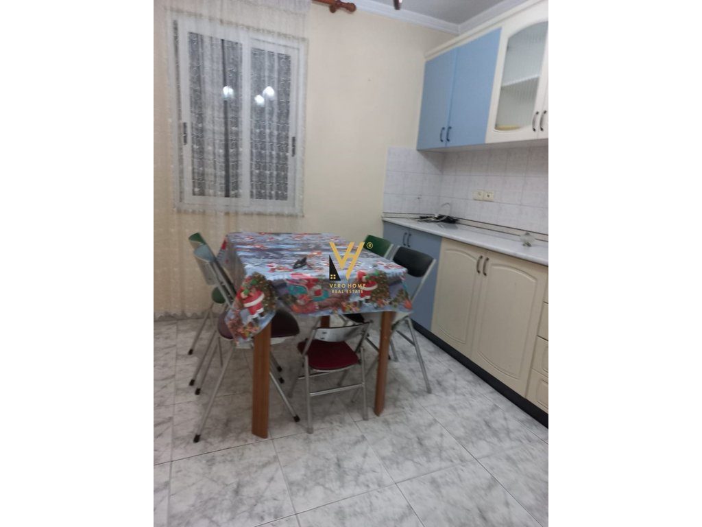 JEPET APARTAMENT 1+1+BLK ME QERA TEK RRUGA E KAVAJES 550 EURO 3
