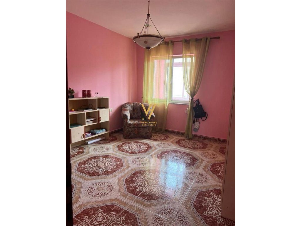 SHITET APARTAMENT 2+1+BLK TE RRUGA BARDHYL 170.000 EURO 4