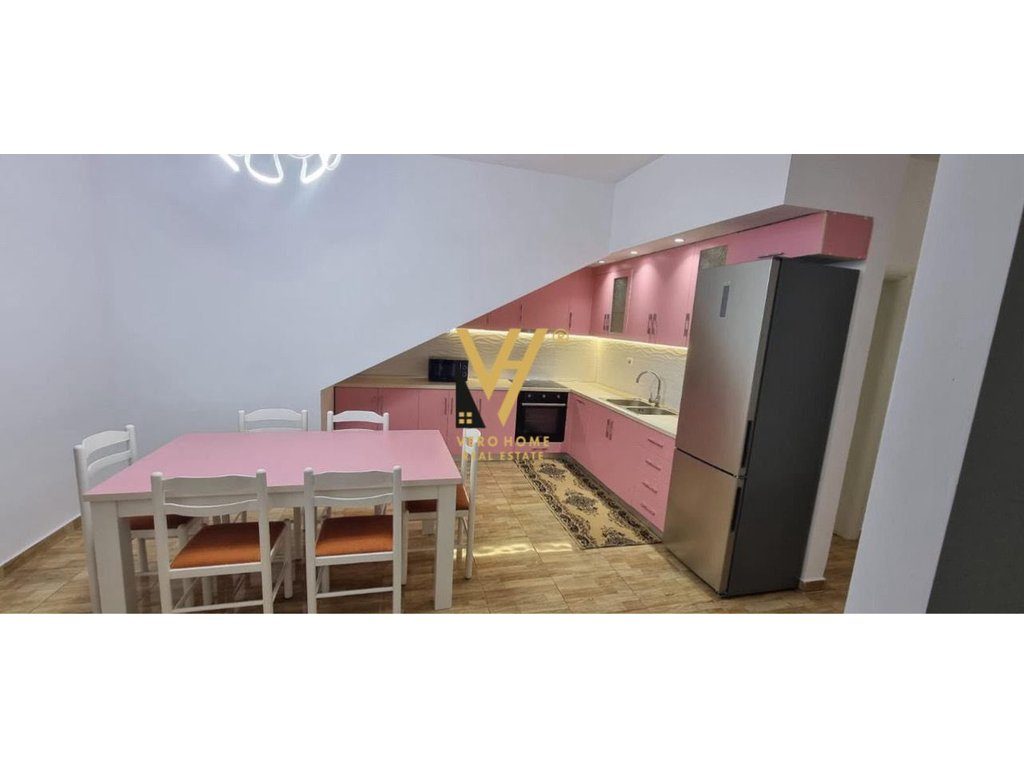JEPET APARTAMENT 2+1+BLK ME QERA NE SAUK I RI 55.000 LEKE 2