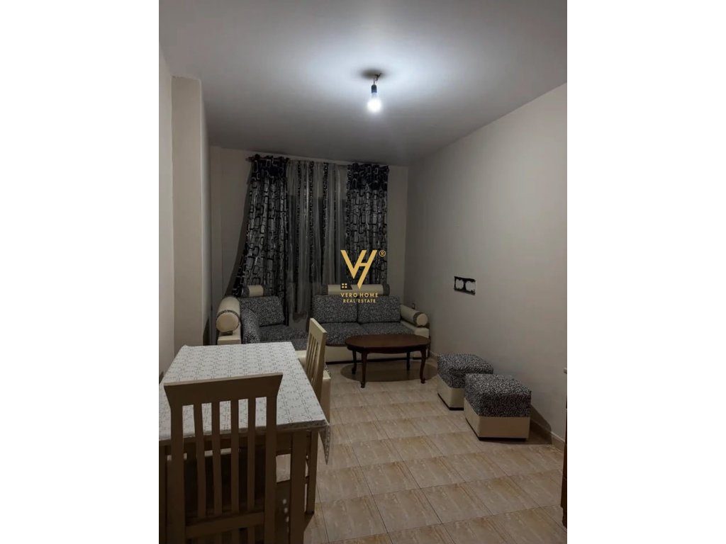 JEPET APARTAMENT 1+1+BLK ME QERA TE SHESHI WILLSON 450 EURO
