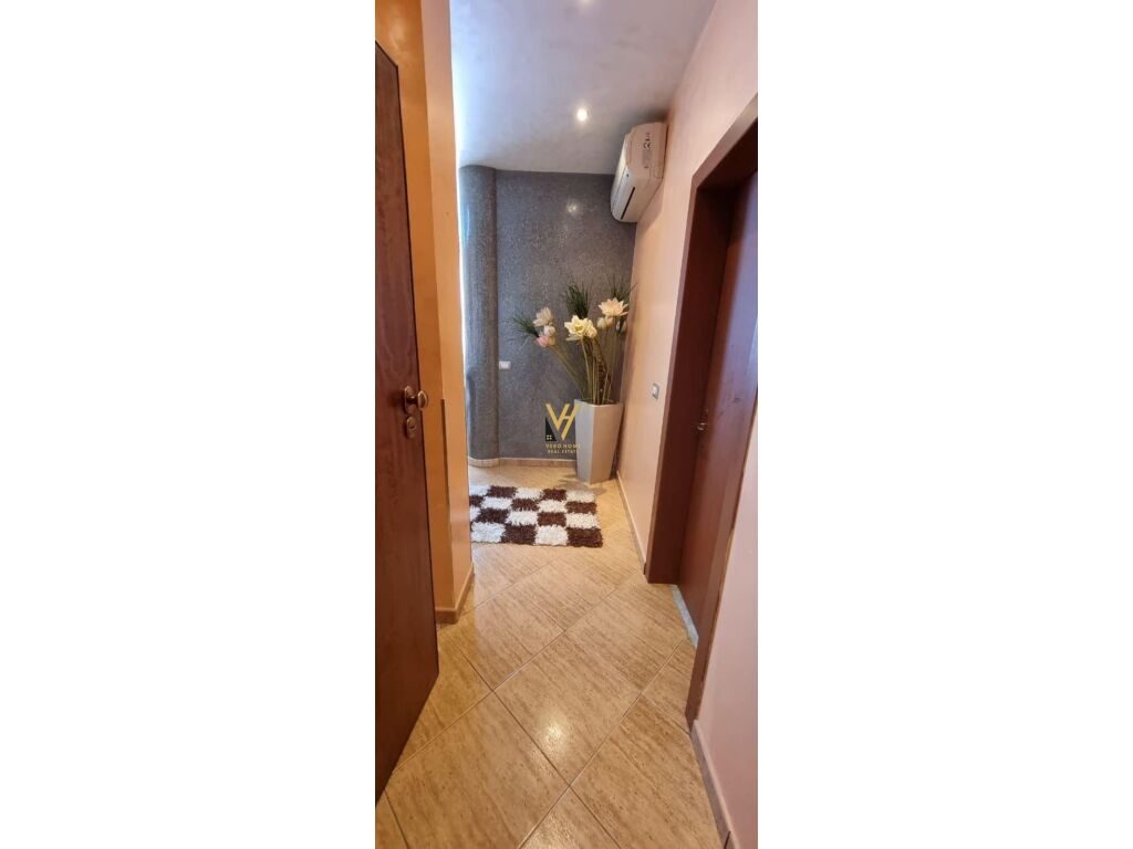 Jepet Apartament 2+1+ballkon me qera te Rruga e Kosovareve 70 m2 3