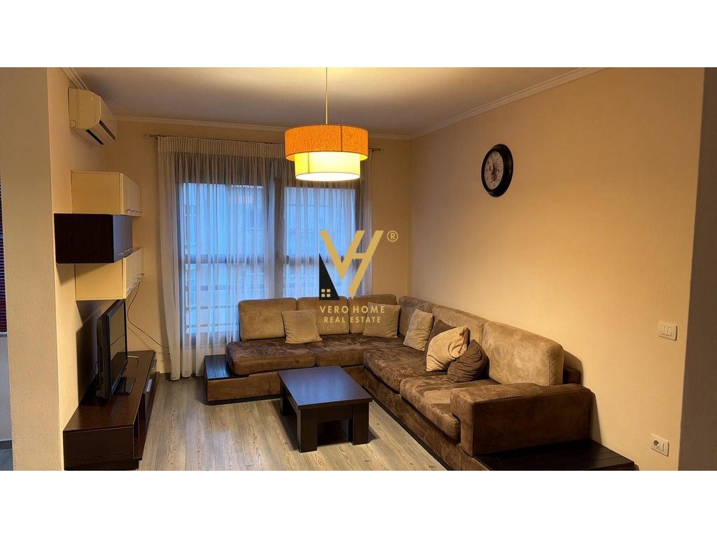JEPET APARTAMENT 2+1+2+2BLK ME QERA TE RRUGA E KOSOVAREVE 1.000 EURO