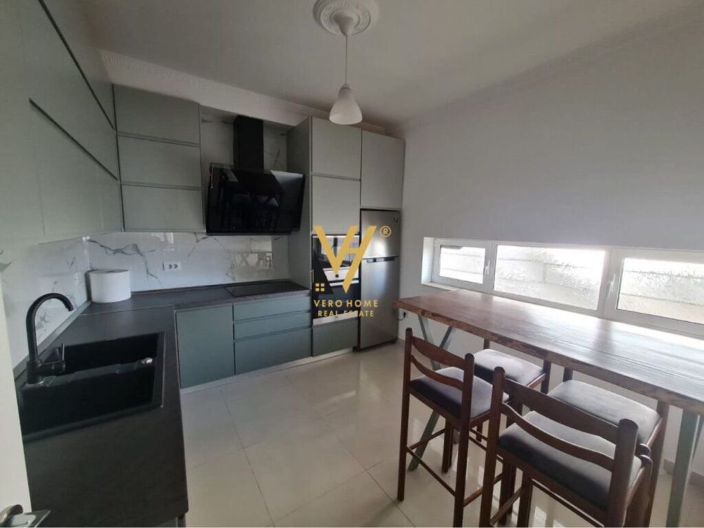 Jepet Apartament 2+1+2+ballkon me qera te Kopshti Botanik 130 m2 3