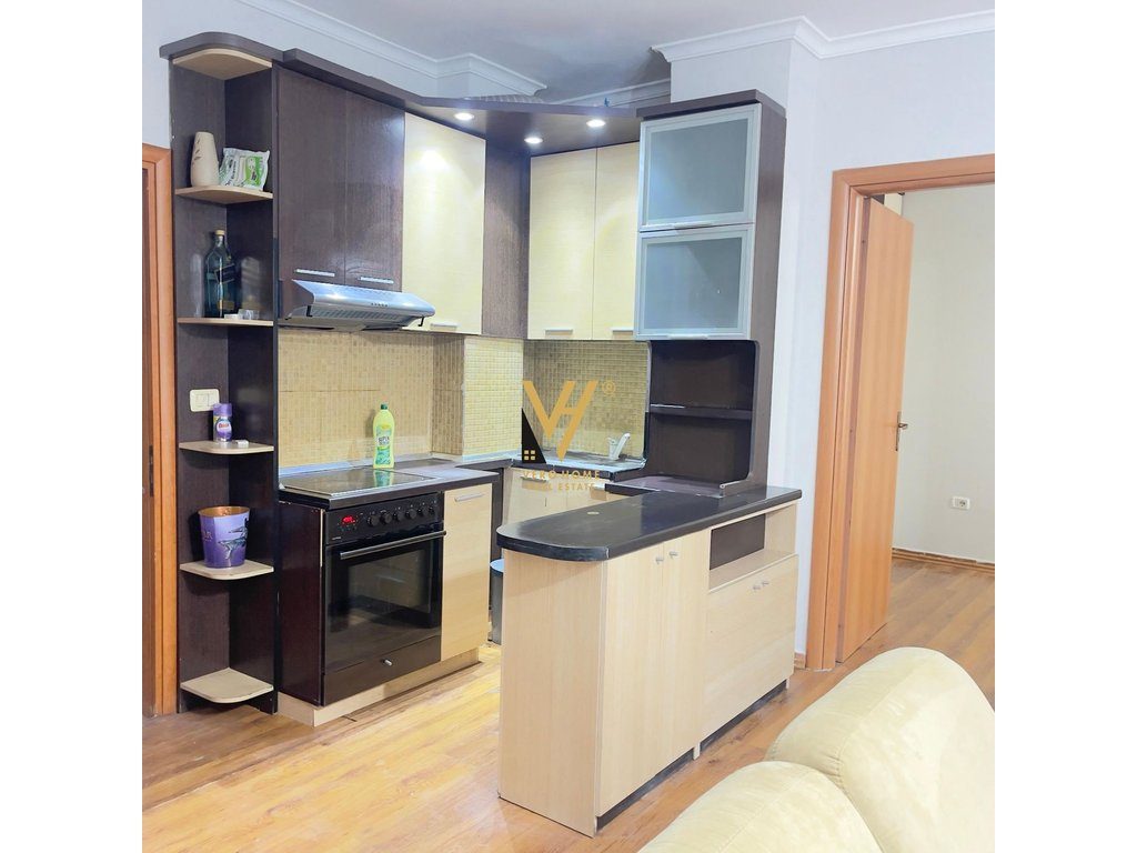 JEPET APARTAMENT 1+1+BLK ME QERA NE PORCELAN 50.000 LEKE 3