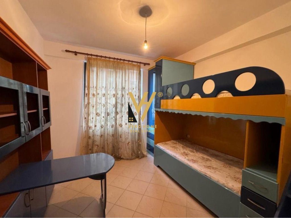 JEPET APARTAMENT 2+1+BLK ME QERA NE YZBERISHT 45.000 LEKE 4