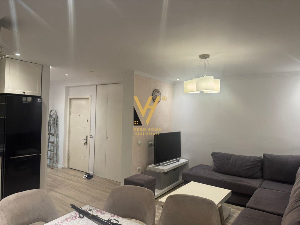 JEPET APARTAMENT 1+1+DEPO ME QIRA TE ALI DEMI 50.000 LEKE 2