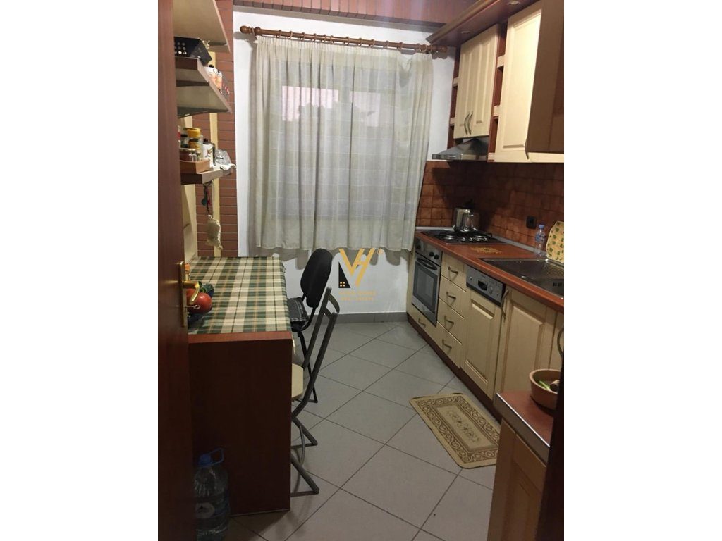 JEPET APARTAMENT 1+1+2BLK ME QERA PRANE SHKOLLES HASAN VOGLI 530 EURO 4