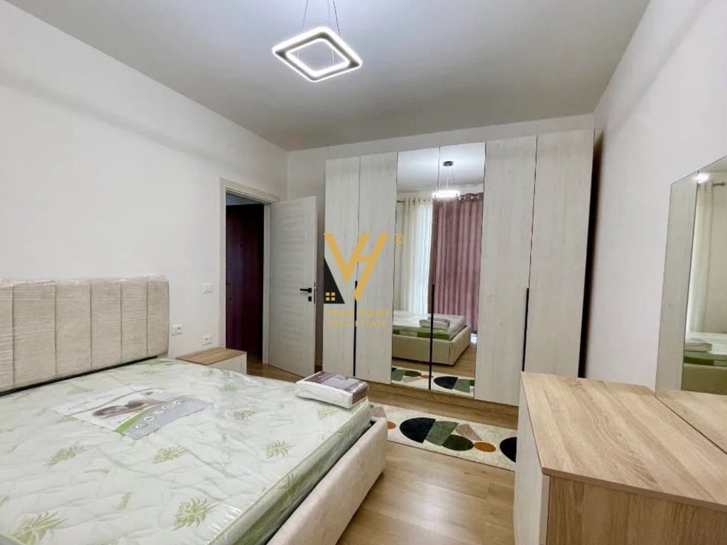 JEPET APARTAMENT 1+1+BLK ME QERA NE PASKUQAN 450 EURO 3
