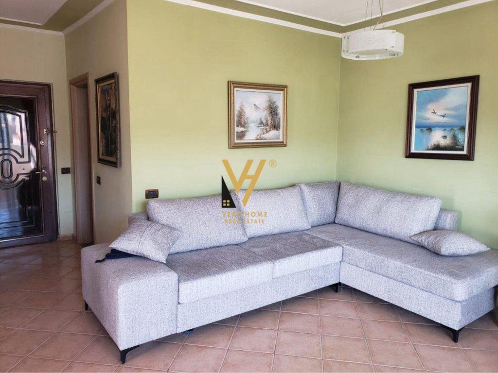 JEPET APARTAMENT 2+1+2BLK ME QERA TE KOMUNA E PARISIT 650 EURO
