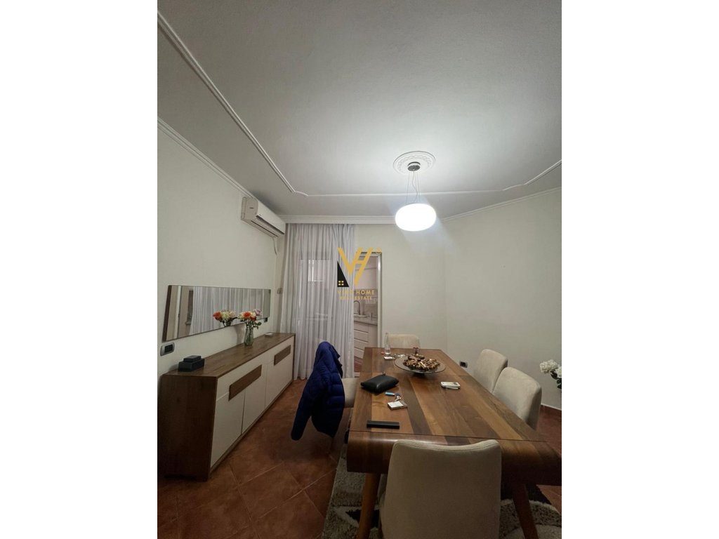 JEPET APARTAMENT 2+1+BLK ME QIRA TE KOMUNA E PARISIT 70.000 LEKE 2