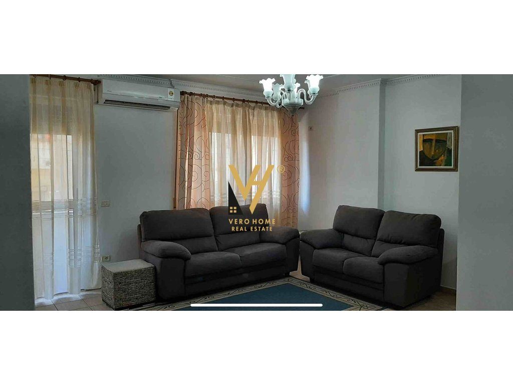 JEPET APARTAMENT 1+1+BLK ME QERA NE QENDER 60.000 LEKE