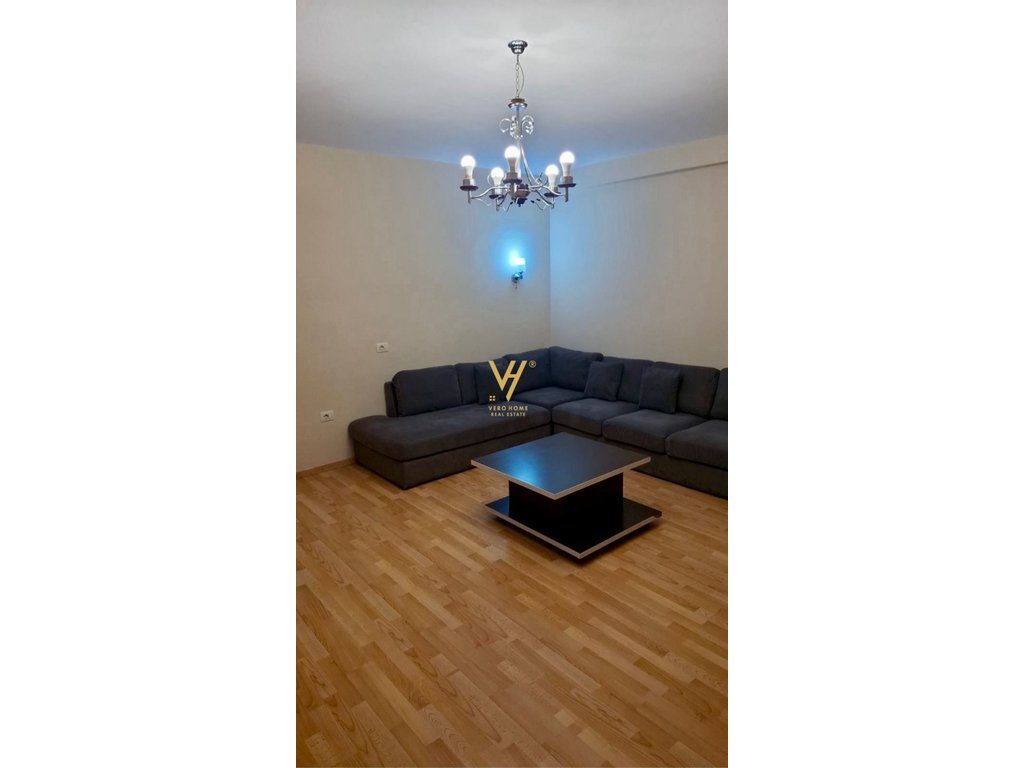 JEPET APARTAMENT 2+1 ME QERA TE KODRA E DIELLIT 550 EURO