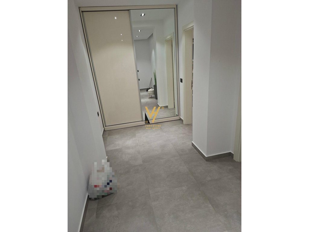 JEPET APARTAMENT 1+1+BLK ME QERA TEK KOMUNA E PARISIT 75.000 LEKE 4