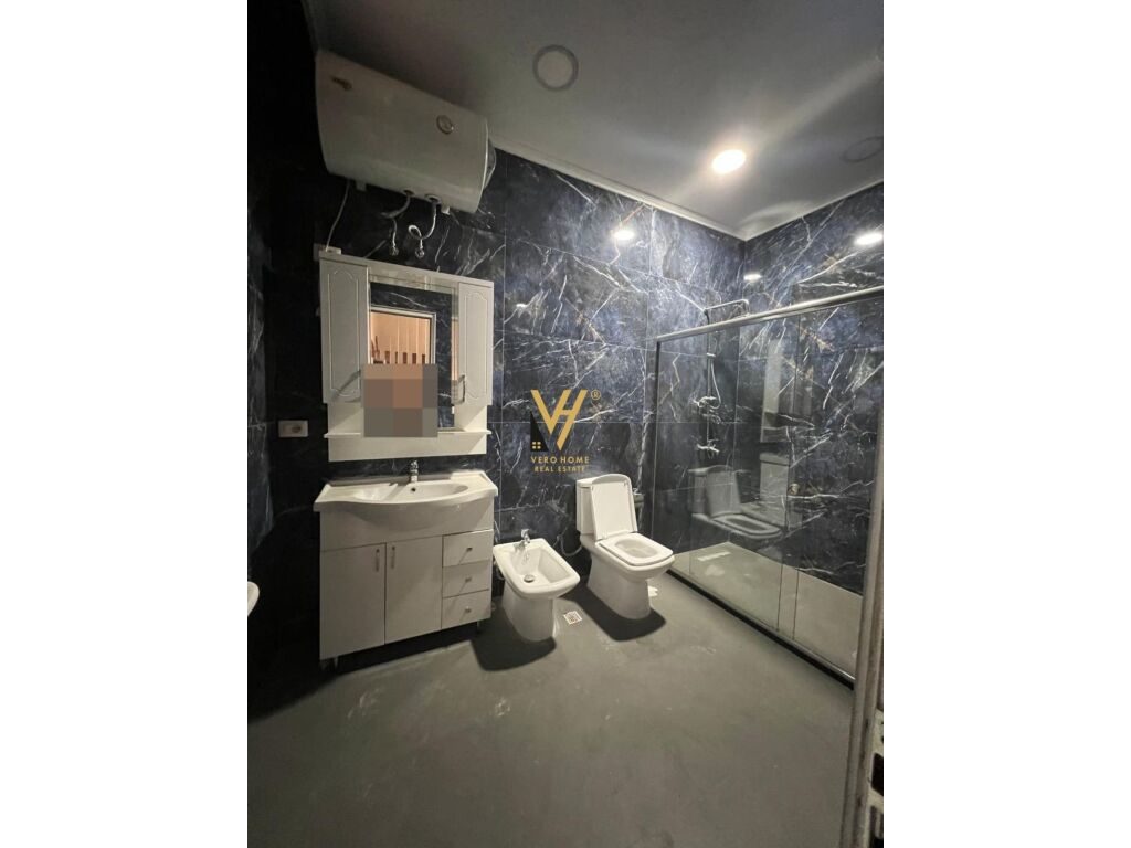 Jepet Zyre me qera te Sheshi Willson 180 m2 3