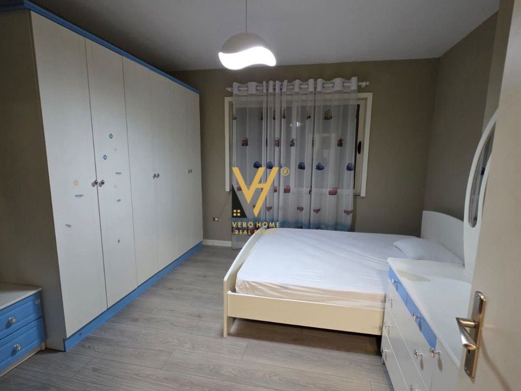 JEPET APARTAMENT 2+1+BLK ME QERA NE YZBERISHT 50.000 LEKE 4