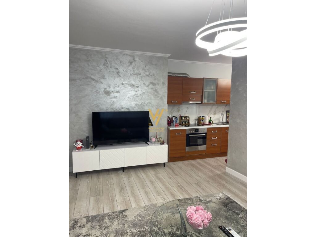 Jepet Apartament 1+1+ballkon me qera te Rruga e Kosovareve 70 m2 2