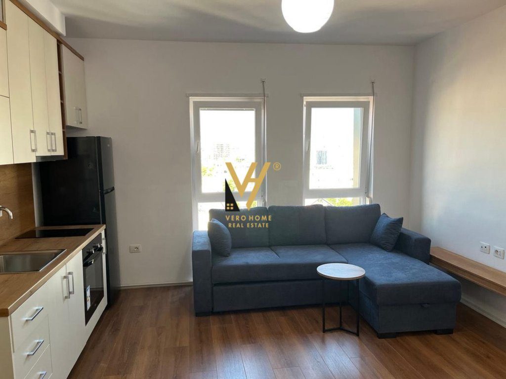 JEPET APARTAMENT 1+1 ME QIRA TE SHKOLLA E KUQE 65.000 LEKE