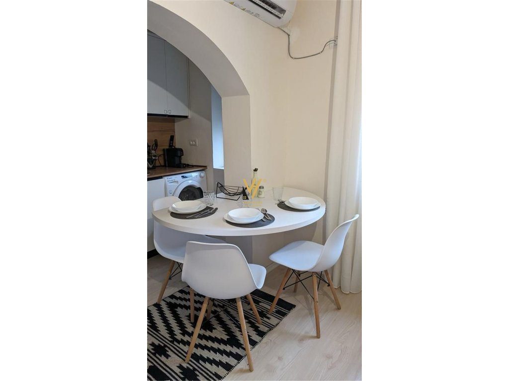 JEPET APARTAMENT 1+1+BLK ME QERA TE STACIONI TRENIT 600 EURO 2
