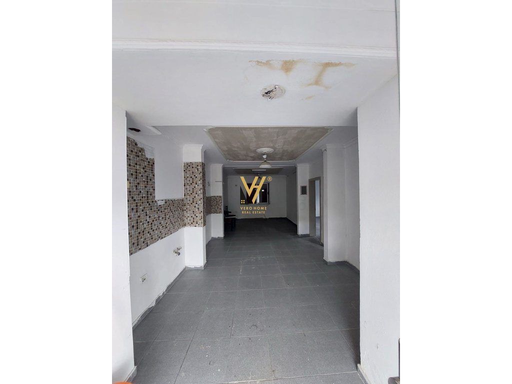 JEPET DYQAN 73 M2 ME QERA UNAZA E RE 70.000 LEKE 3