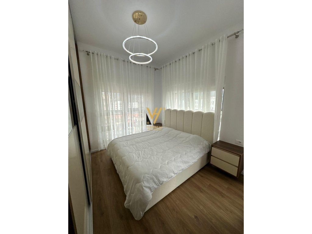 JEPET APARTAMENT 1+1+BLK ME QERA TE KADIU, ALI DEM 45.000 LEKE 4