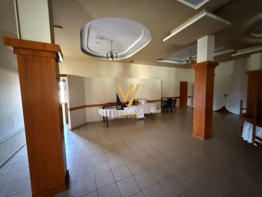 Jepet Bar-Restorant me qera te Shkolla 9-Vjecare Gjergj Fishta 500 m2 2