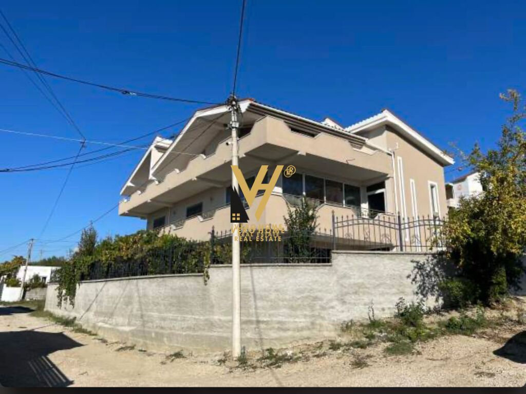 SHITET VILE TRE KATESHE NE DURRES 250.000 EURO