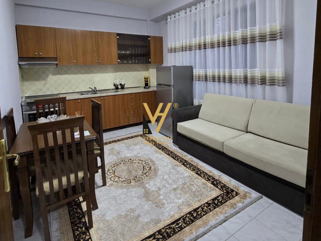 JEPET SHTEPI NJE KATESHE ME QIRA NE VASIL SHANTO 75.000 LEKE 3