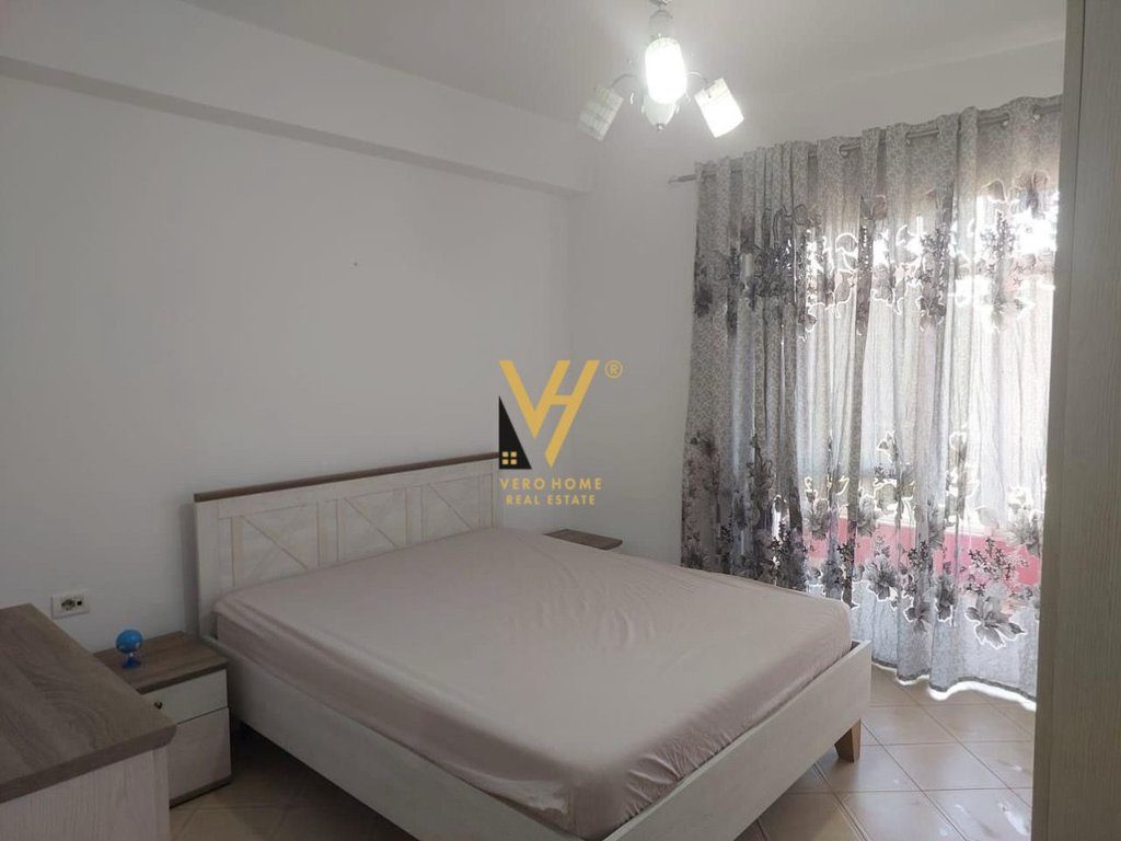 JEPET APARTAMENT 1+1+BLK ME QERA TE KOMUNA E PARISIT 60.000 LEKE 3